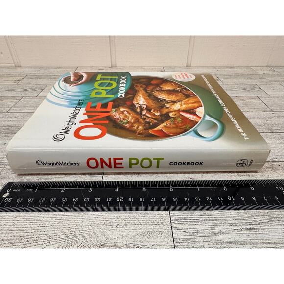 41067. Weight Watchers One Pot Cookbook 2012 HCDJ WW Recipes - Yum! - Picture 8 of 16